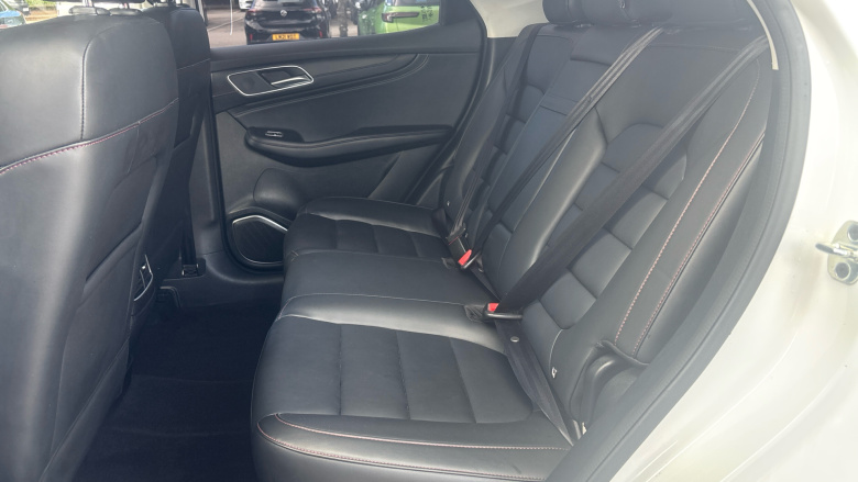 MG Hs 1.5 T-GDI Excite 5dr Petrol Hatchback